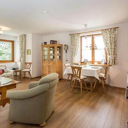 Apartament Hubertus *